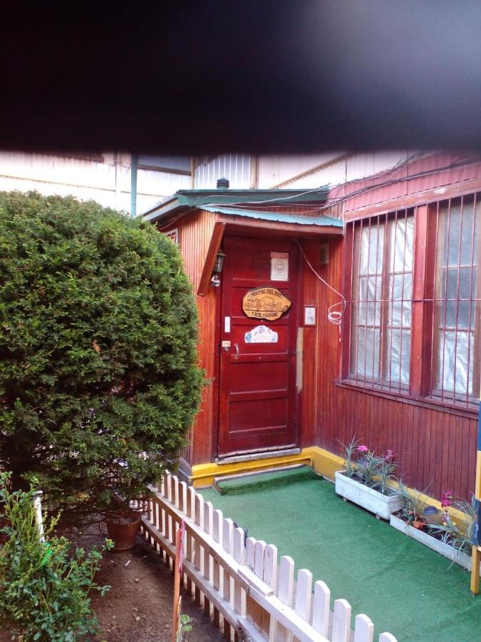 Alojamiento Familiar Rey Bed and Breakfast Punta Arenas Exterior foto