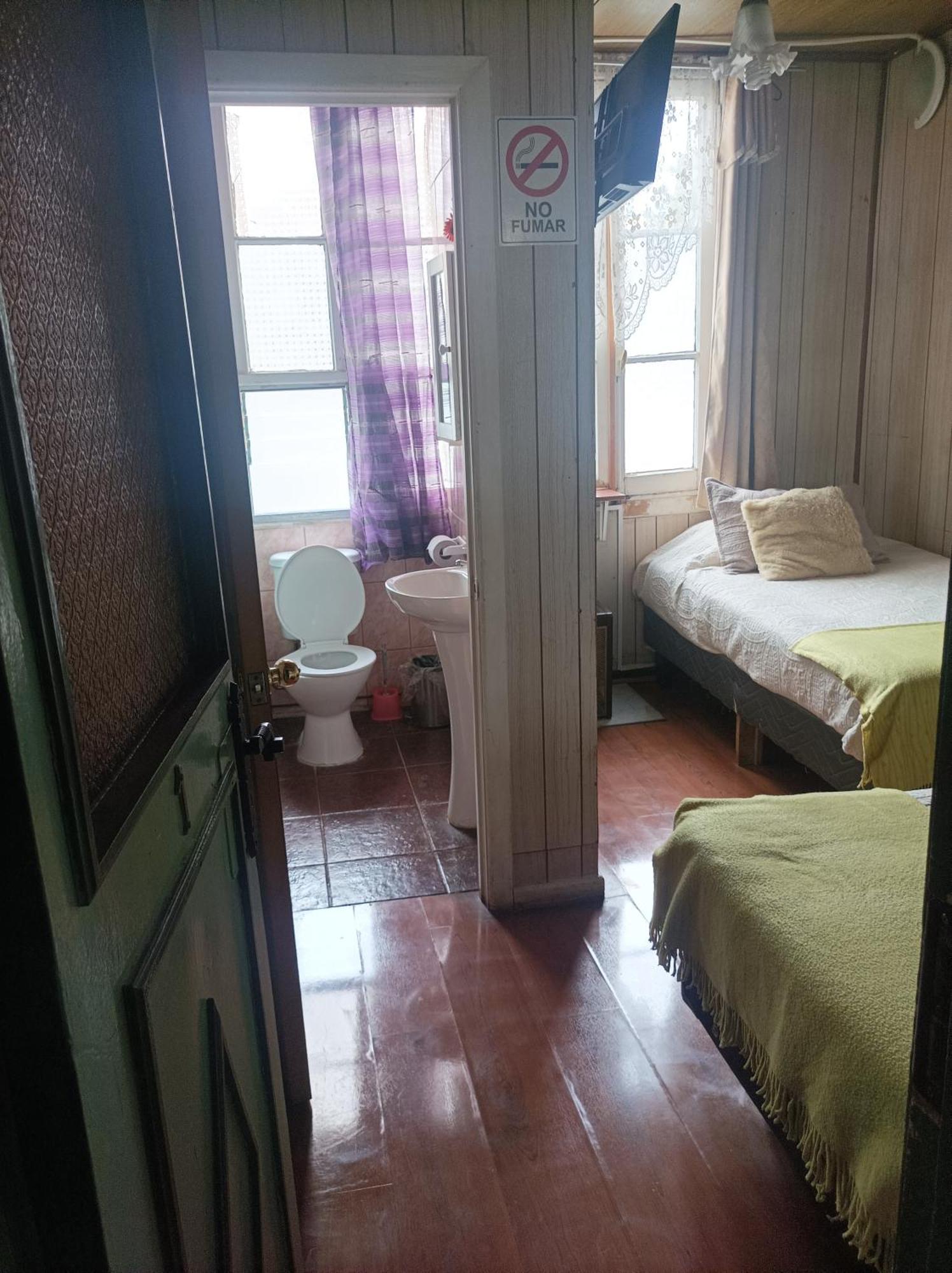 Alojamiento Familiar Rey Bed and Breakfast Punta Arenas Exterior foto