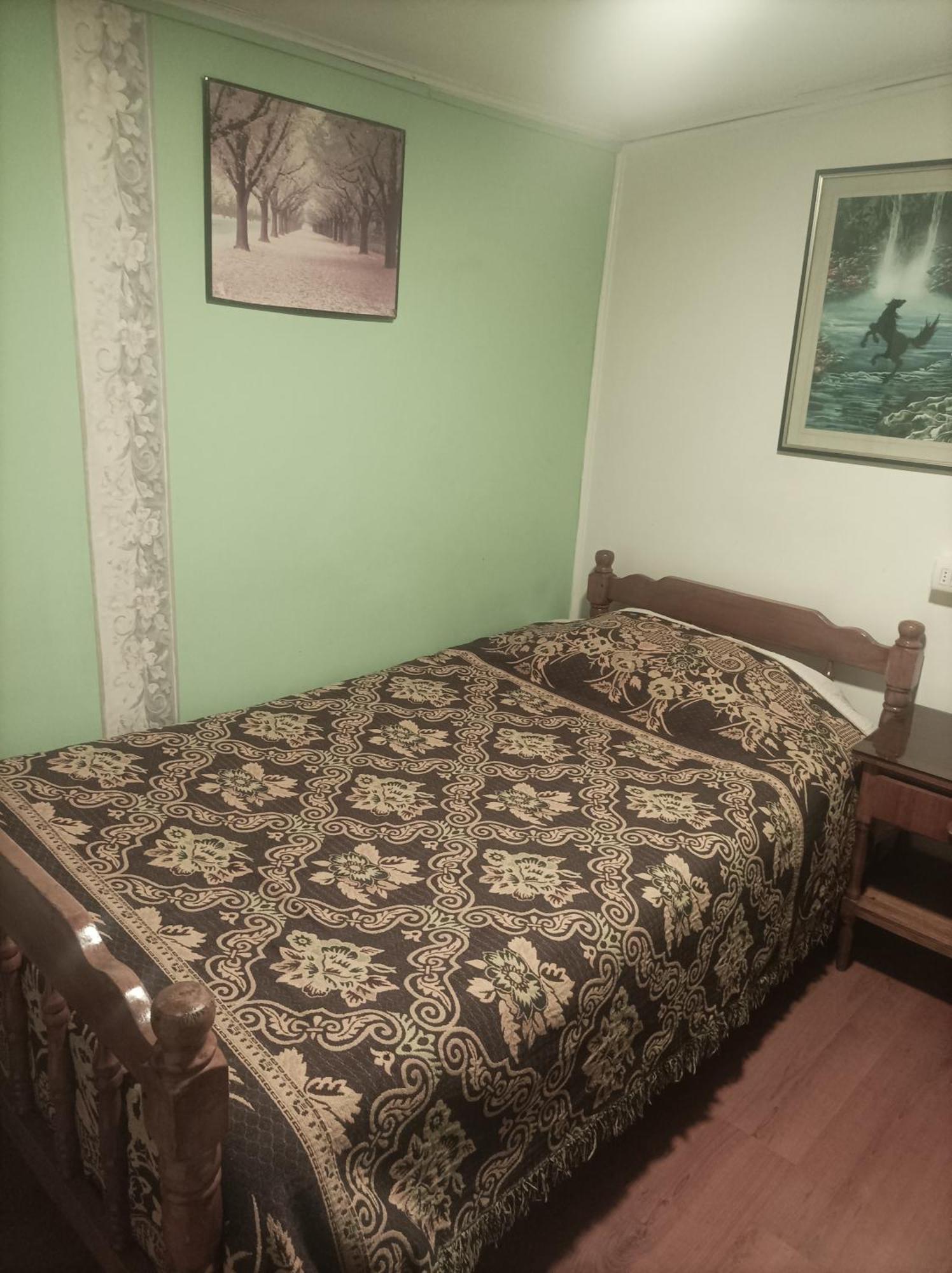 Alojamiento Familiar Rey Bed and Breakfast Punta Arenas Exterior foto