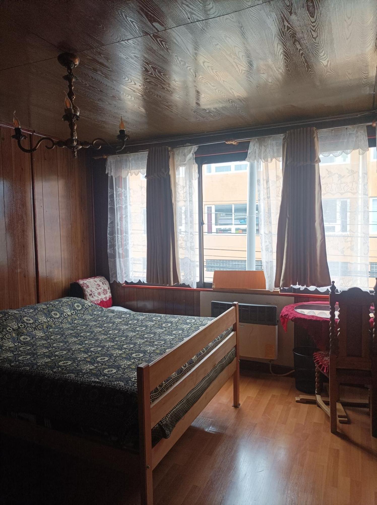 Alojamiento Familiar Rey Bed and Breakfast Punta Arenas Exterior foto